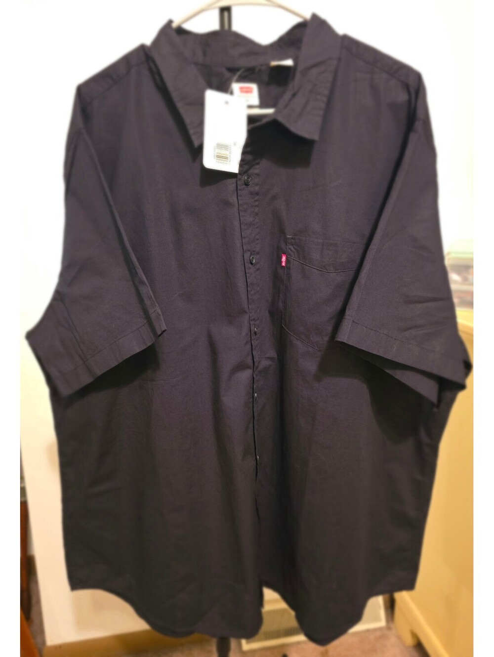 Levi's black short sleeve button-front shirt